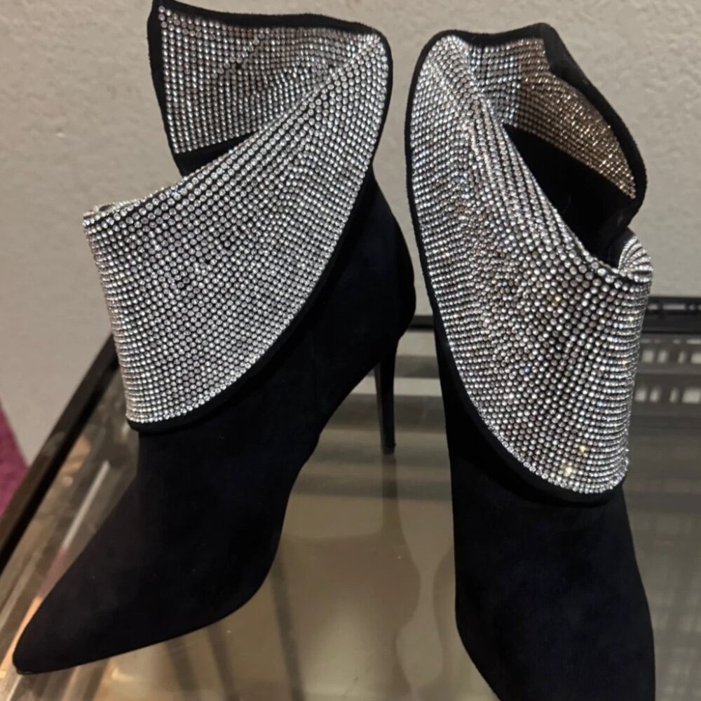 NEW NWOT Fashion Nova Rhinestone Boots/Shoes 3.5 in heel Sz 7